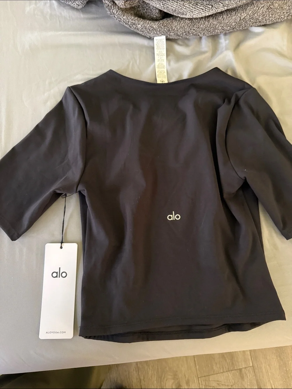 NWT ALO Softsculpt Precision Half Sleeve Tee, Black, size M